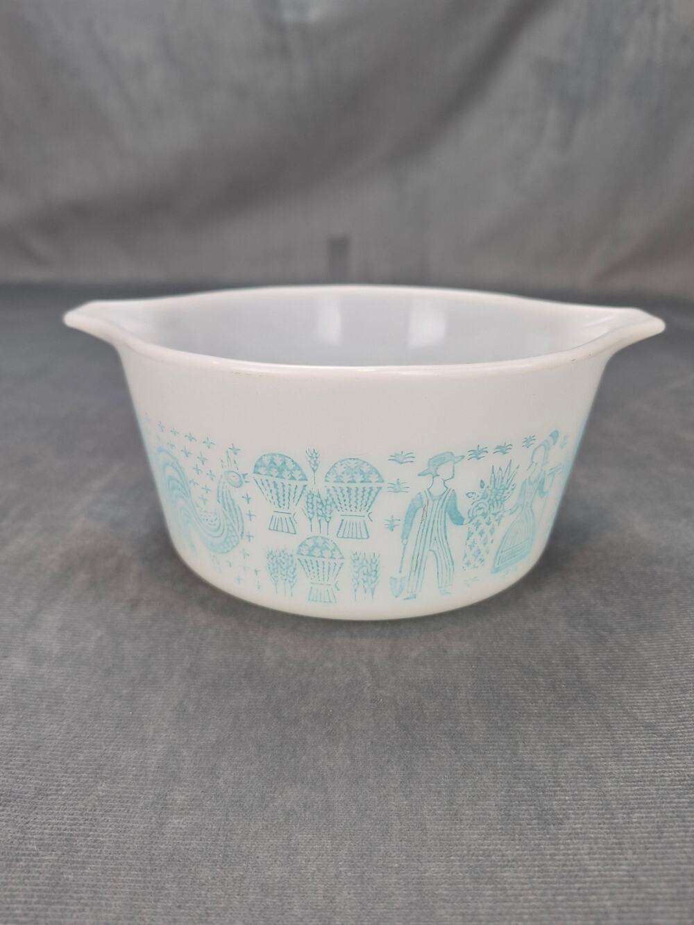 Pyrex Butterprint Amish Vintage White & Turquoise Casserole Dish 473 1 Quart